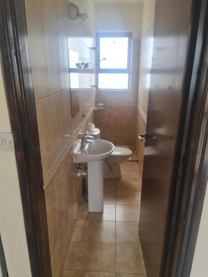 Top Floor 1 Bdrm Aprtrmnt Leilighet Dromolaxia Eksteriør bilde