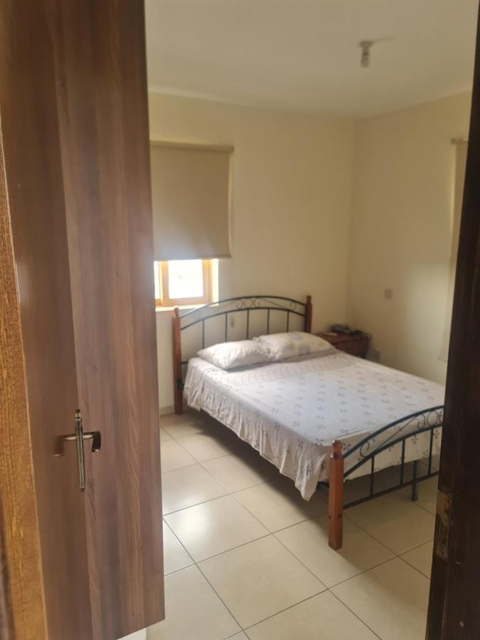 Top Floor 1 Bdrm Aprtrmnt Leilighet Dromolaxia Eksteriør bilde